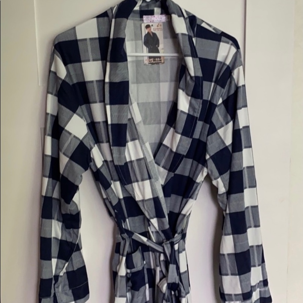 NEW men’s robe! NWT